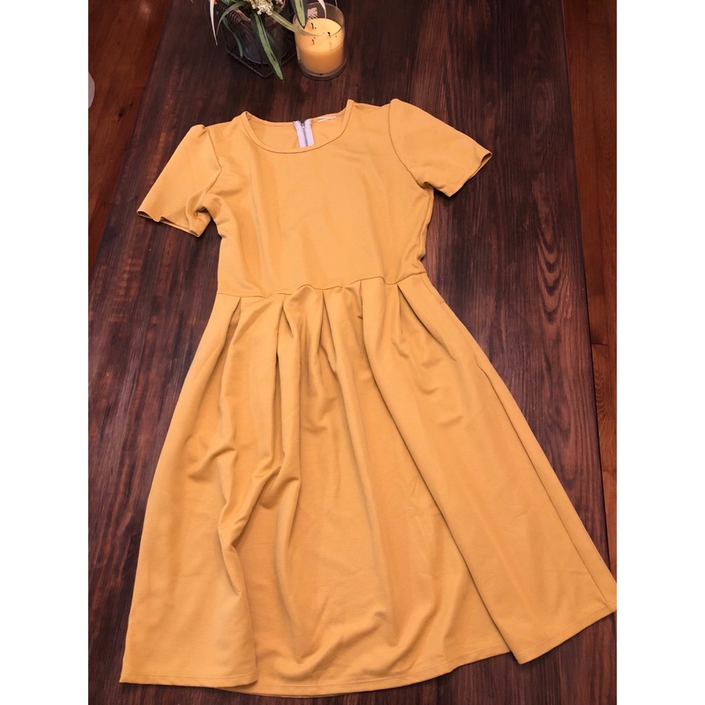 LulaRoe Amelia dress Mustard color size XL